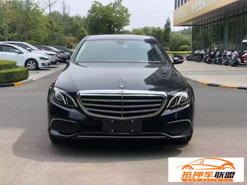  18年奔馳E轎車 