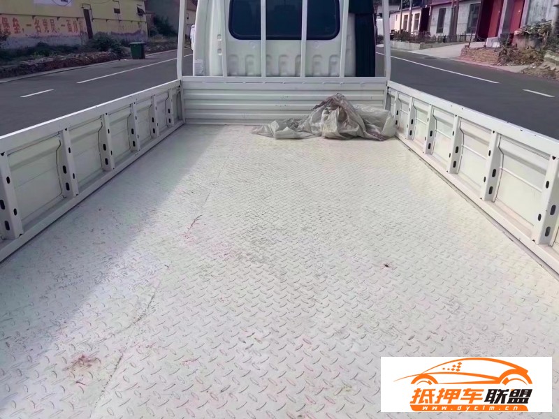  23年福田平板轎車 