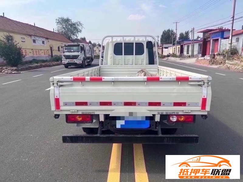  23年福田平板轎車 