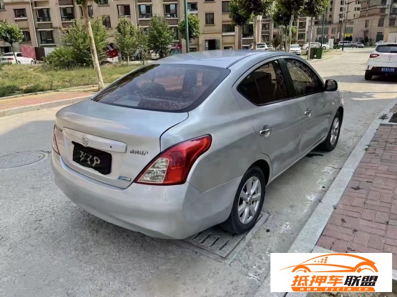  13年日產(chǎn)陽光轎車 