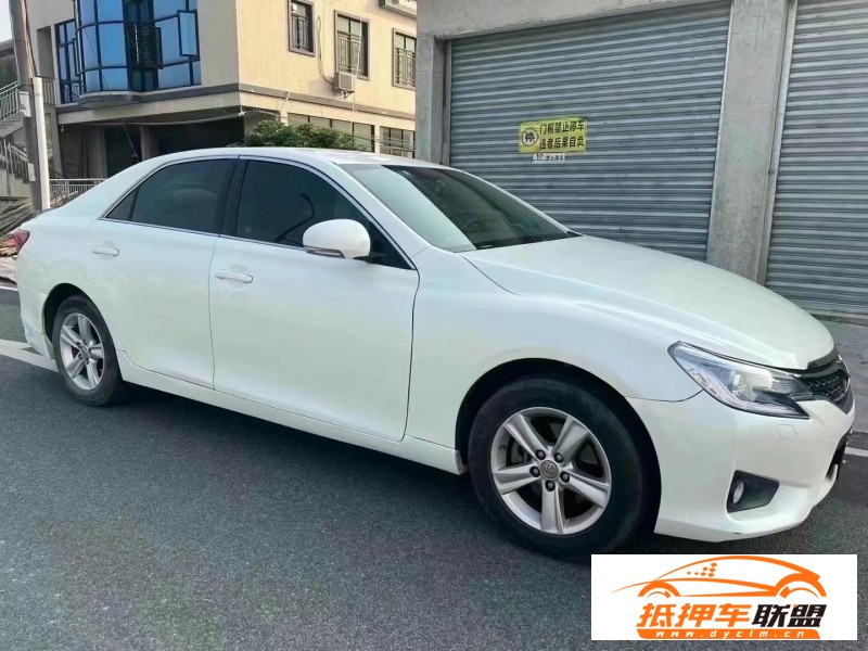  15年豐田銳志轎車 