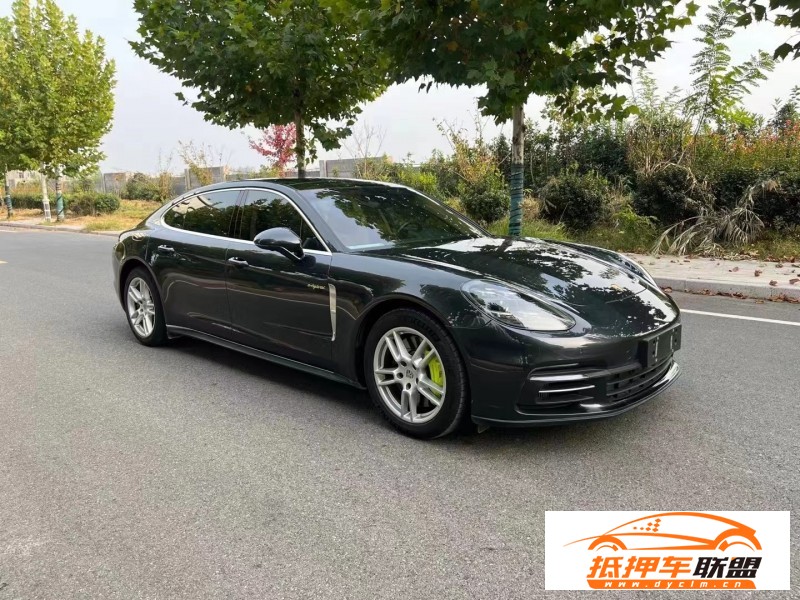  19年保時捷帕納梅拉轎車 