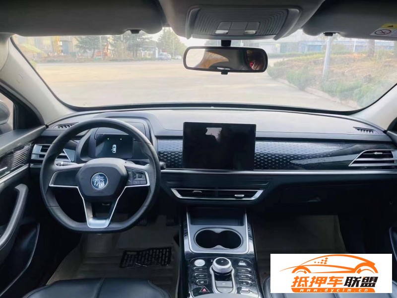  23年比亞迪秦轎車 
