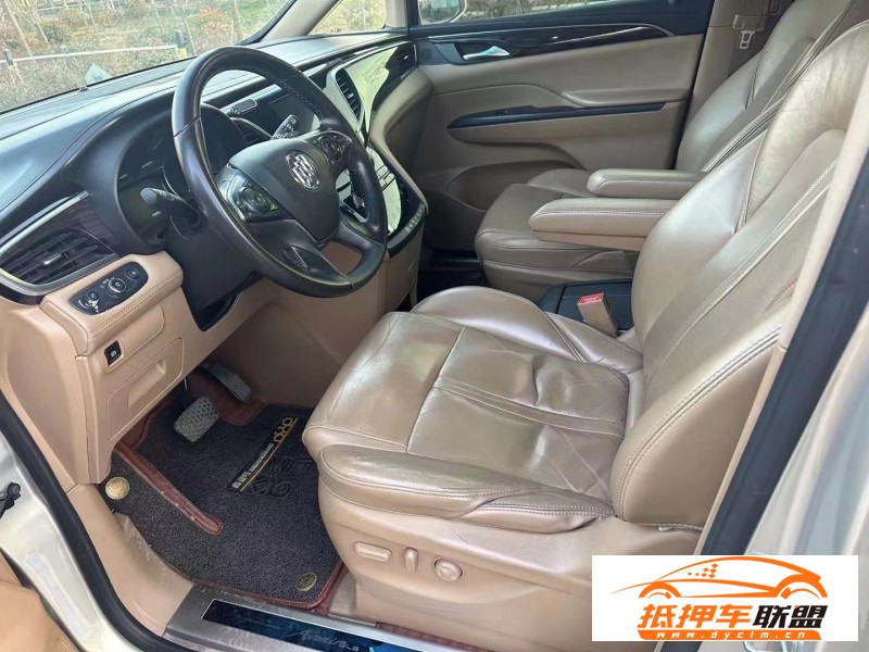  18年別克GL8轎車 