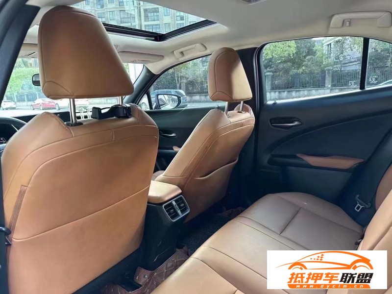  21年雷克薩斯ux300轎車(chē) 
