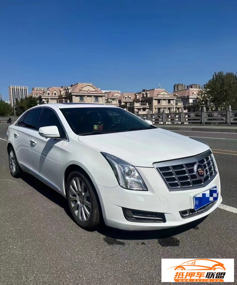  16年凱迪拉克XTS轎車 