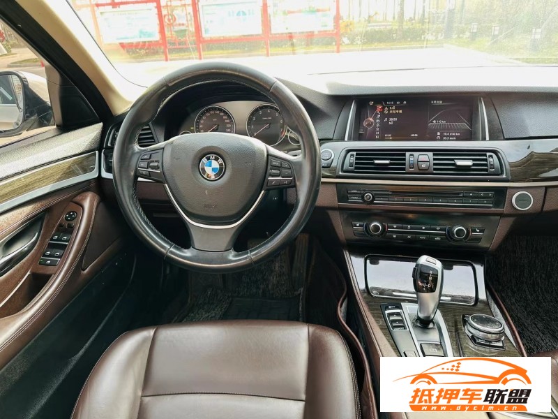  16年寶馬5系轎車 