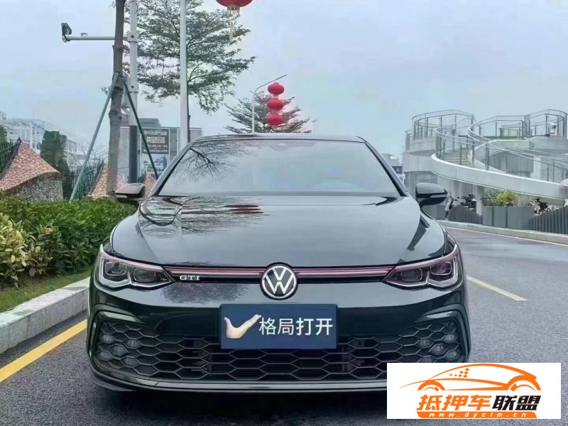  22年大眾高爾夫轎車 