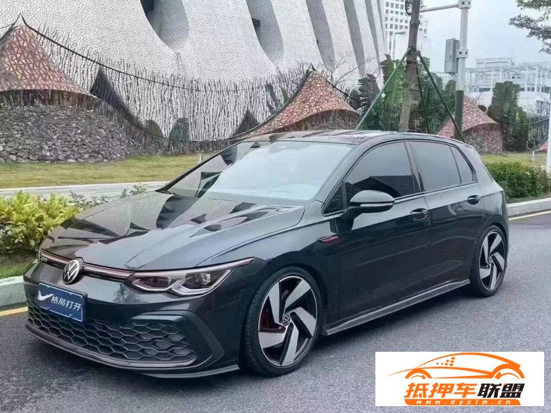  22年大眾高爾夫轎車 