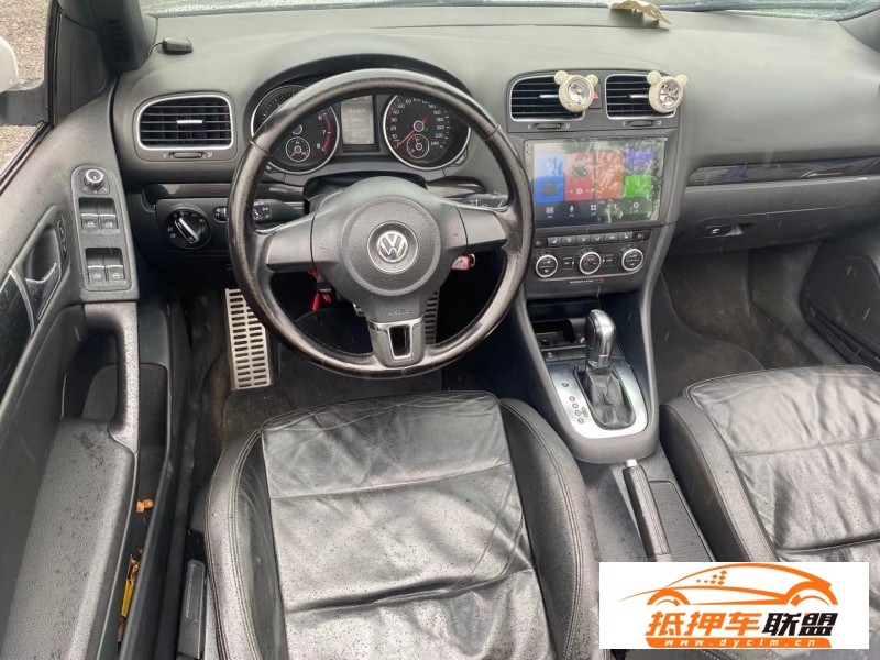  14年大眾高爾夫轎車 