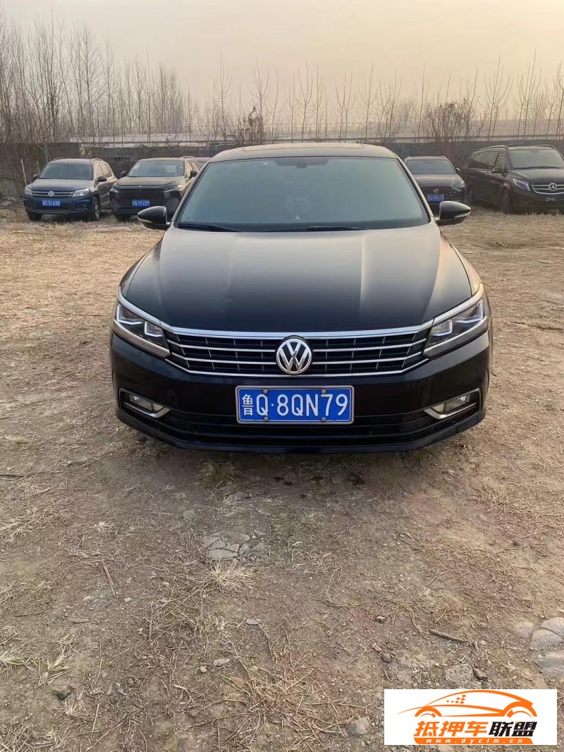  17年大眾帕薩特轎車 