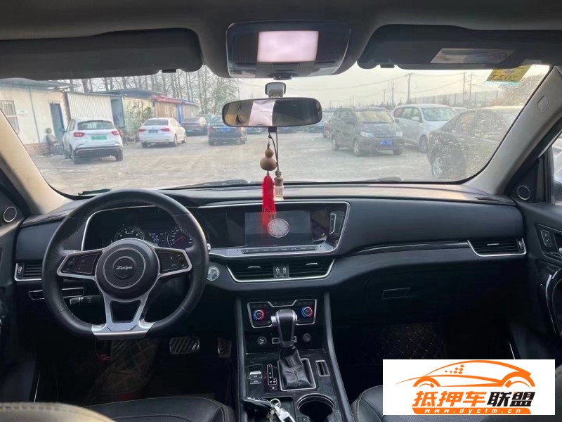  18年眾泰T600轎車 