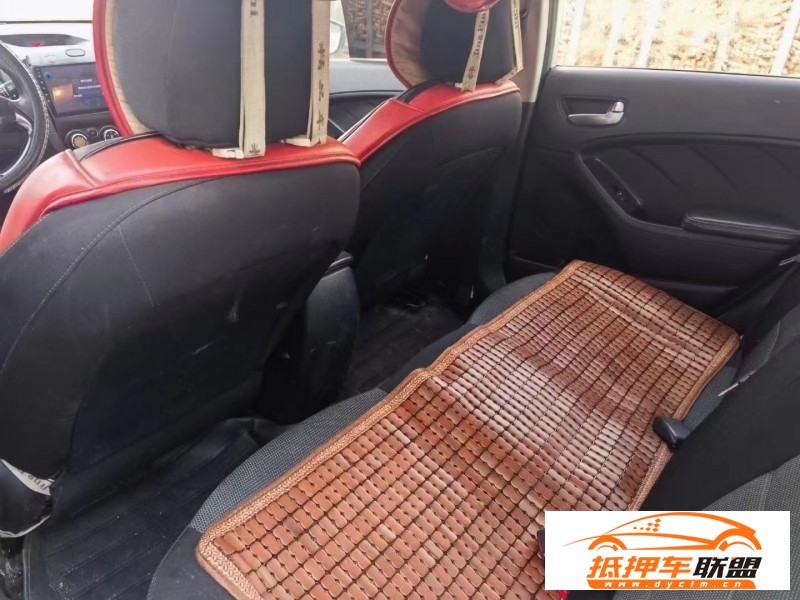  18年起亞K3轎車 