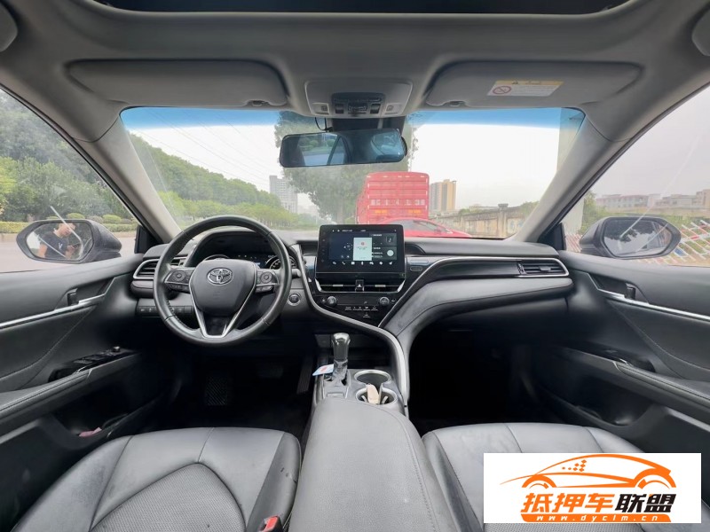  21年豐田凱美瑞轎車 