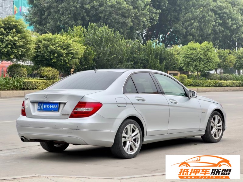  12年奔馳C轎車 