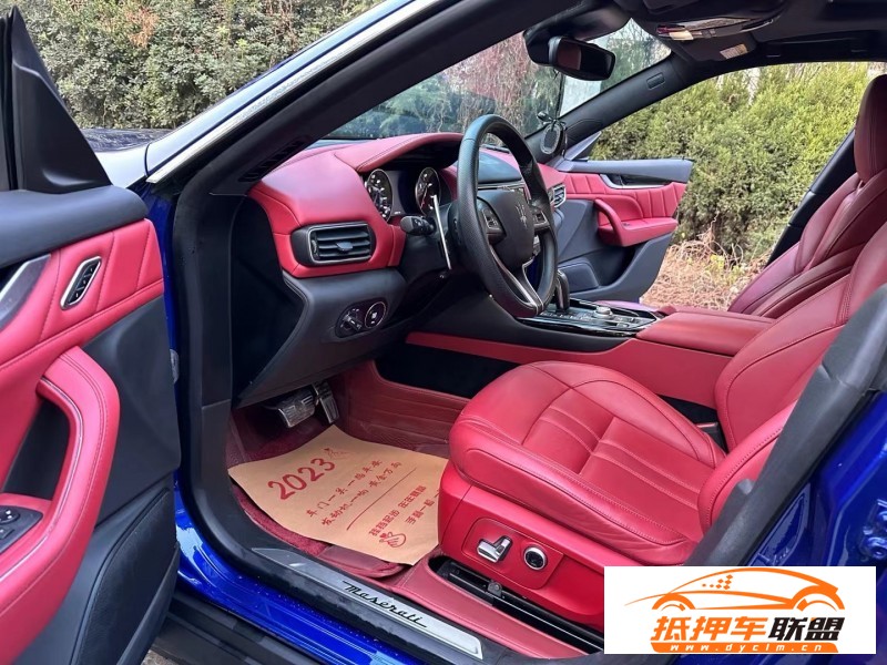  22年瑪莎拉蒂萊萬特SUV 
