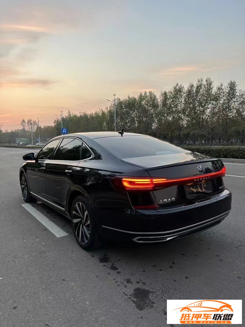  22年大眾帕薩特轎車 