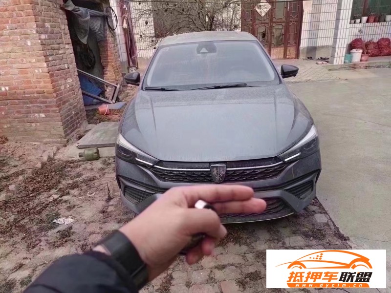  21年榮威i5轎車 