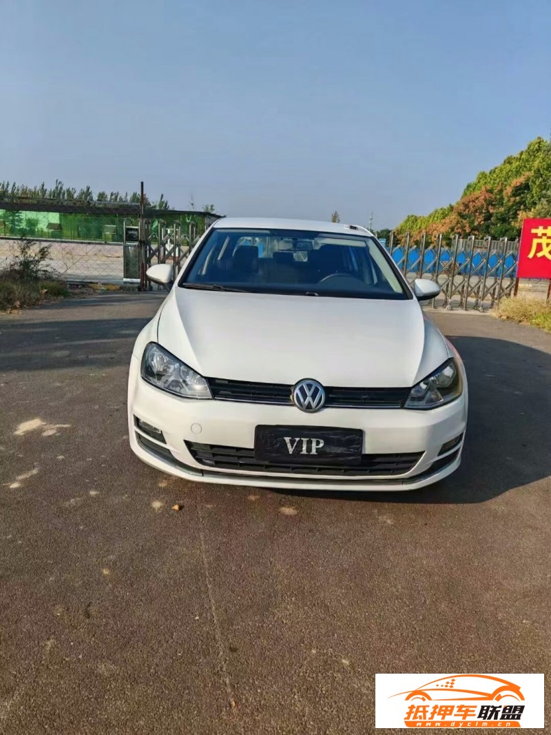  16年大眾高爾夫轎車 