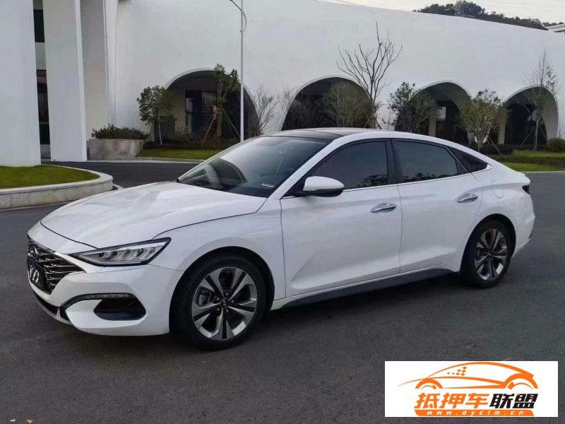  20年現(xiàn)代菲斯塔轎車 