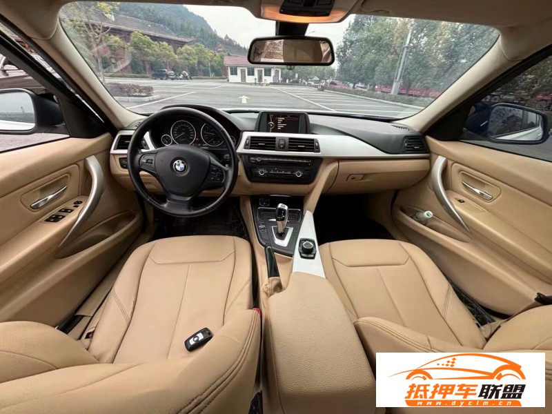  13年寶馬3系轎車 