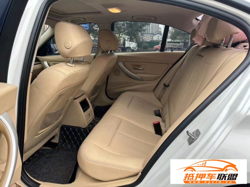  13年寶馬3系轎車 