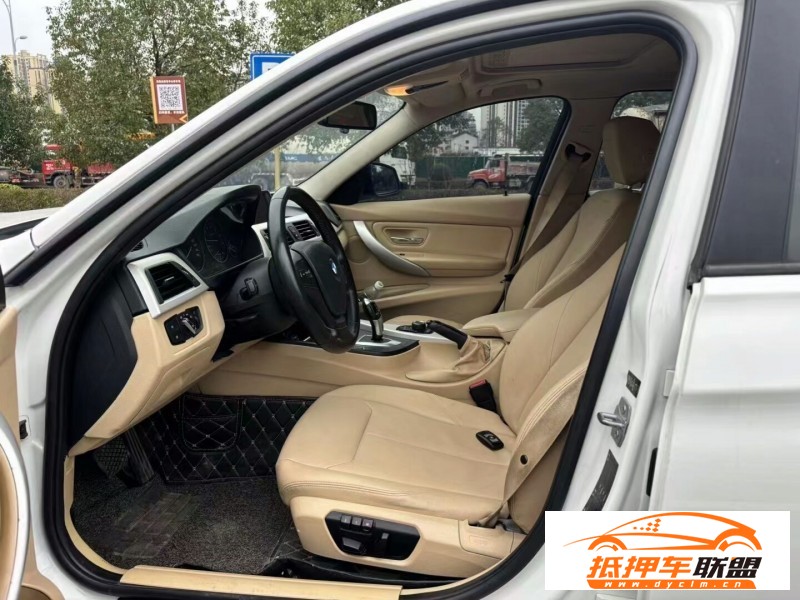  13年寶馬3系轎車 