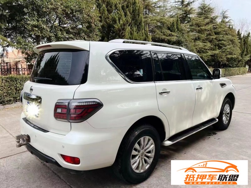  18年日產(chǎn)途樂轎車 