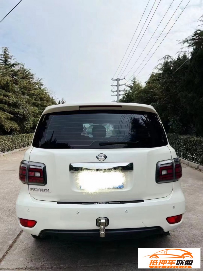  18年日產(chǎn)途樂轎車 