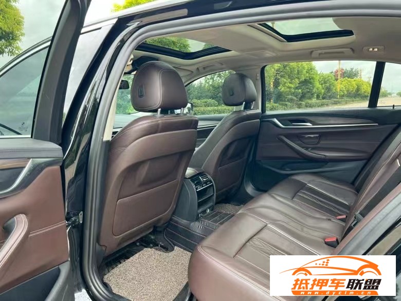  18年寶馬5系轎車 