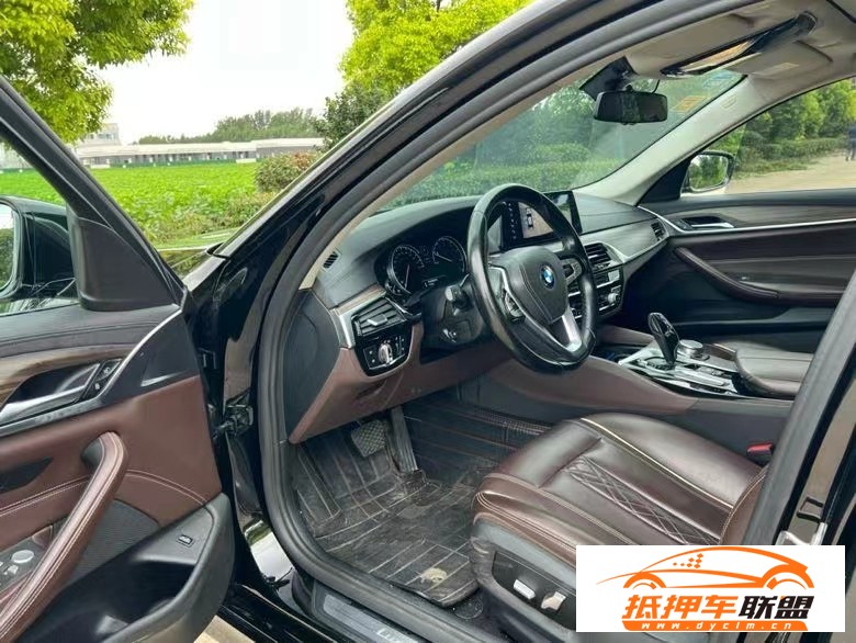  18年寶馬5系轎車 
