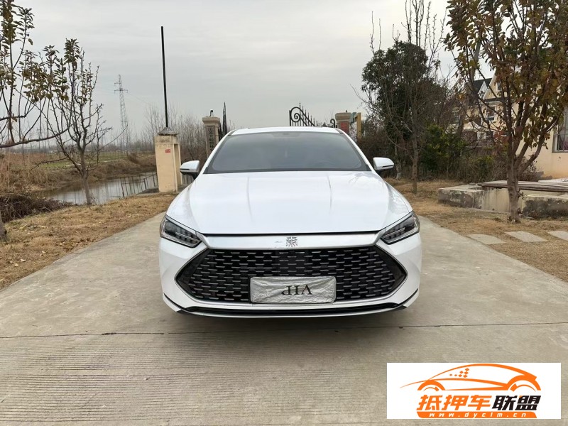  23年比亞迪秦轎車 