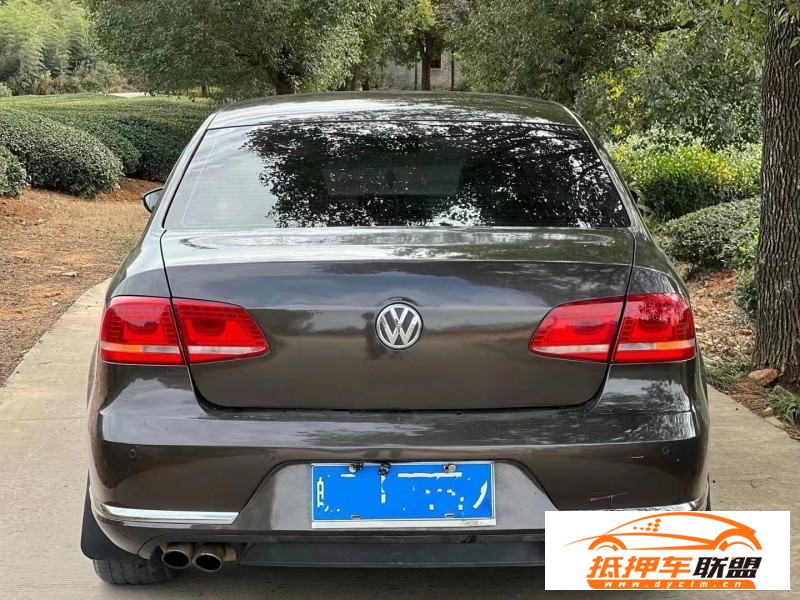 15年大眾邁騰轎車 
