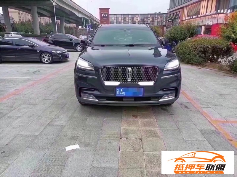  21年林肯飛行家轎車 