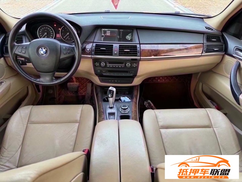  11年寶馬X5轎車 