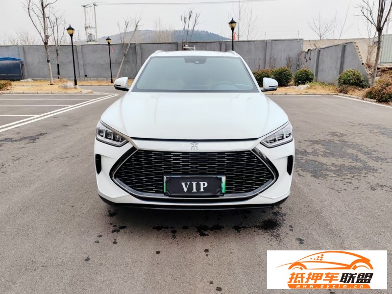  23年比亞迪宋轎車 