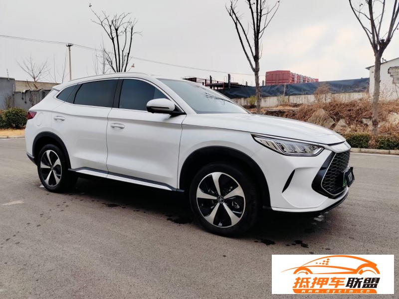  23年比亞迪宋轎車 