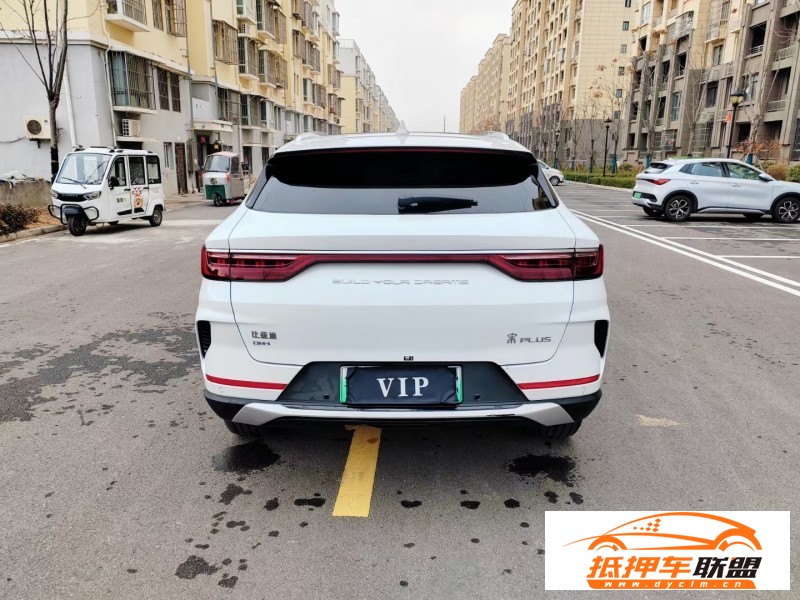  23年比亞迪宋轎車 