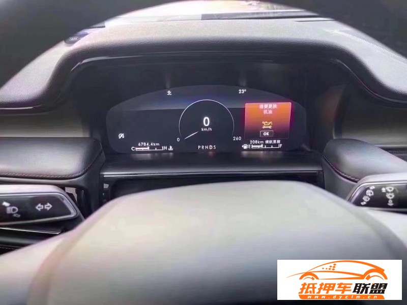  21年林肯航海家轎車 