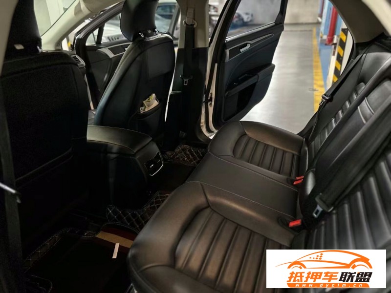  21年福特蒙迪歐轎車 