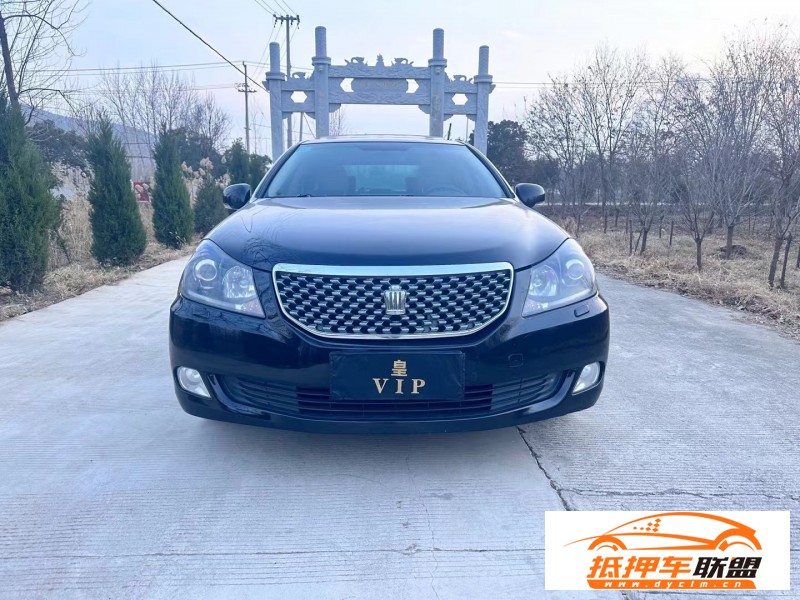  12年豐田皇冠轎車 