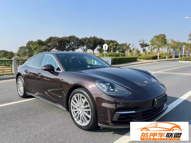  20年保時(shí)捷帕納梅拉轎車(chē) 
