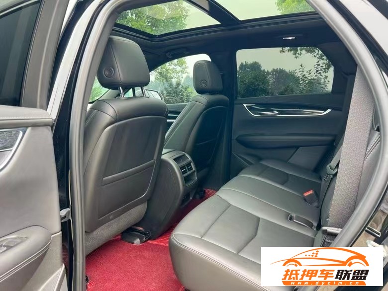 22年凱迪拉克XT5轎車 