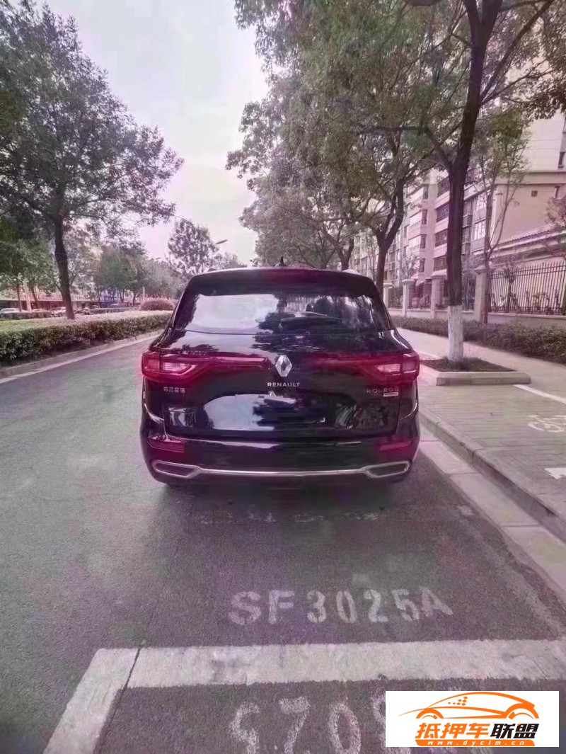  17年雷諾科雷傲轎車 